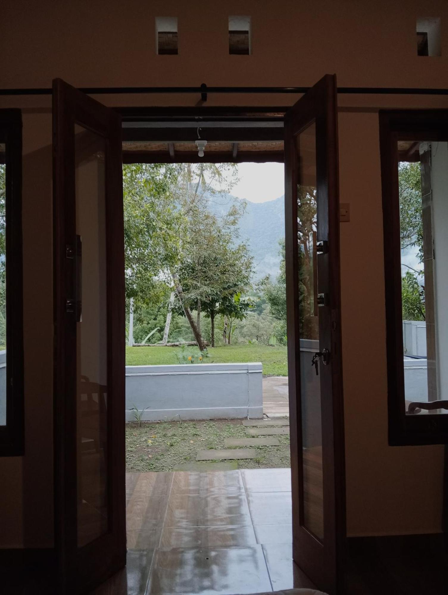 Jepun Homestay Lemukih Singaraja Eksteriør billede