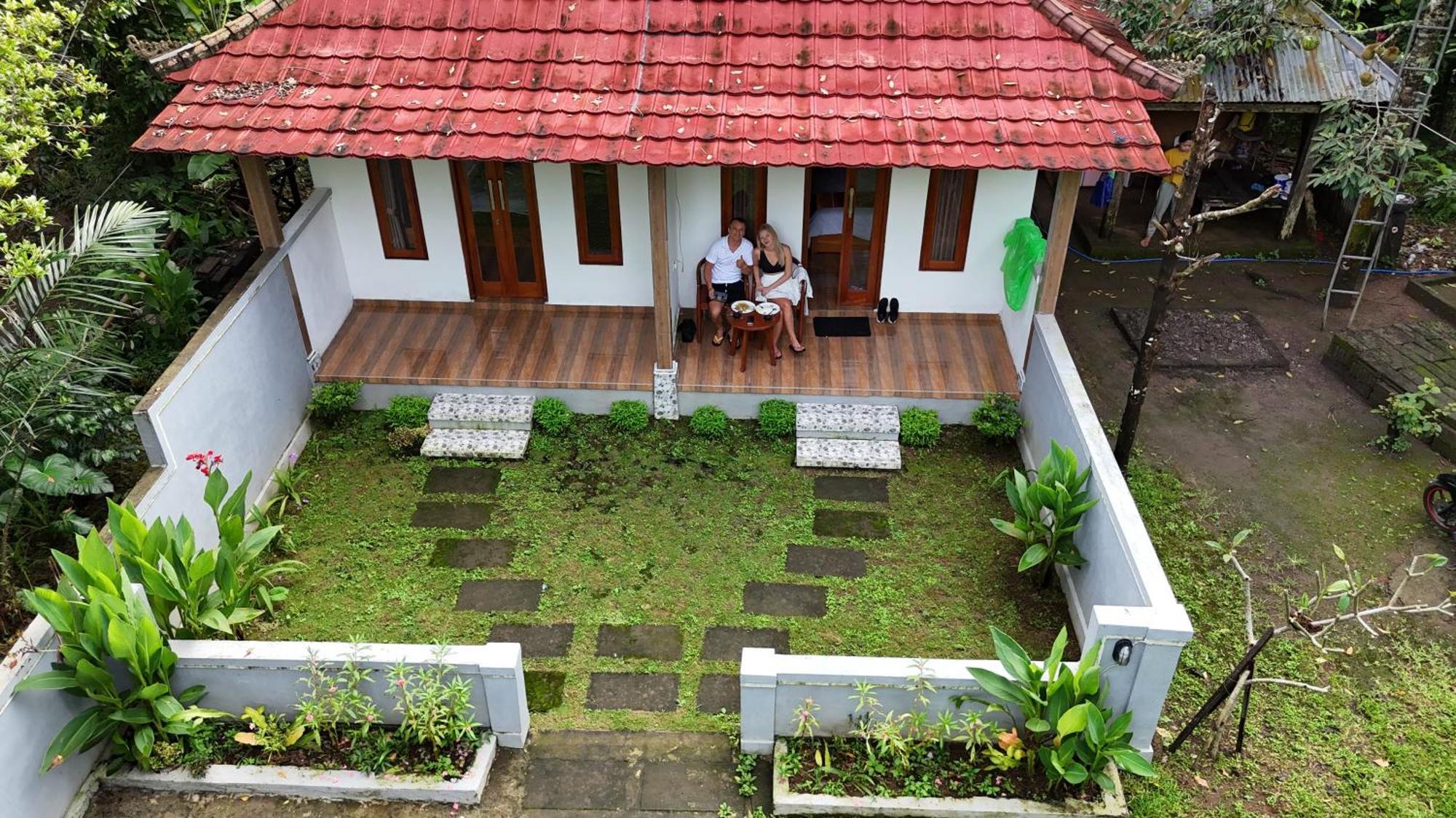 Jepun Homestay Lemukih Singaraja Eksteriør billede